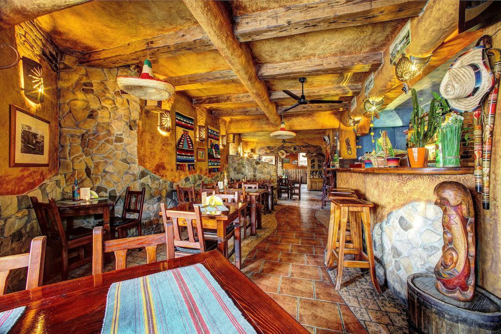 Bed and Breakfast Xavito Санок Екстер'єр фото